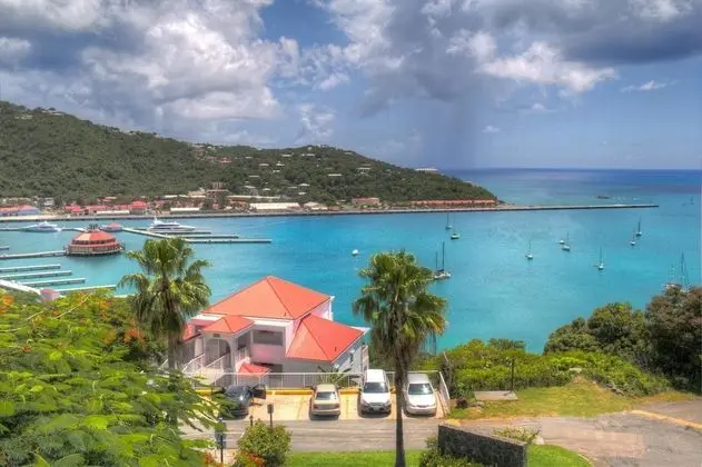 Castle Villas at Bluebeards by Capital Vacations - Plaj