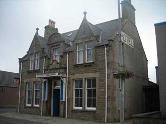 Castletown Hotel
