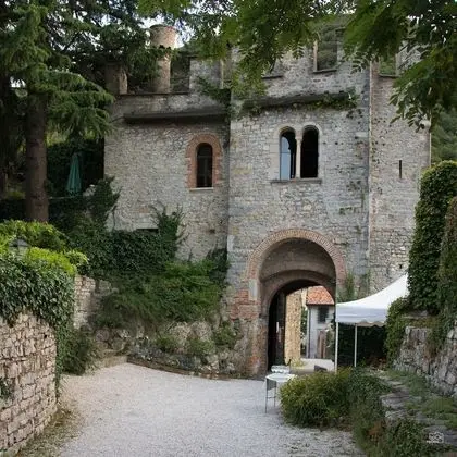 Castrum di Serravalle - İç Mekan