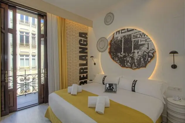 Casual Socarrat - Adults Only