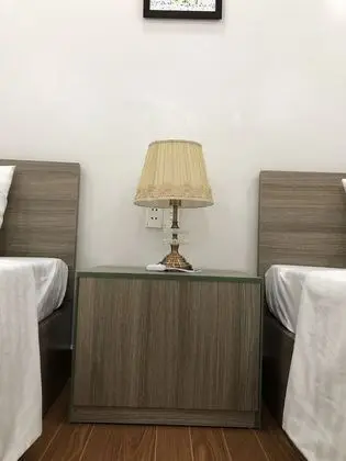 Cat Ba Central Hotel II - Hostel - Oda