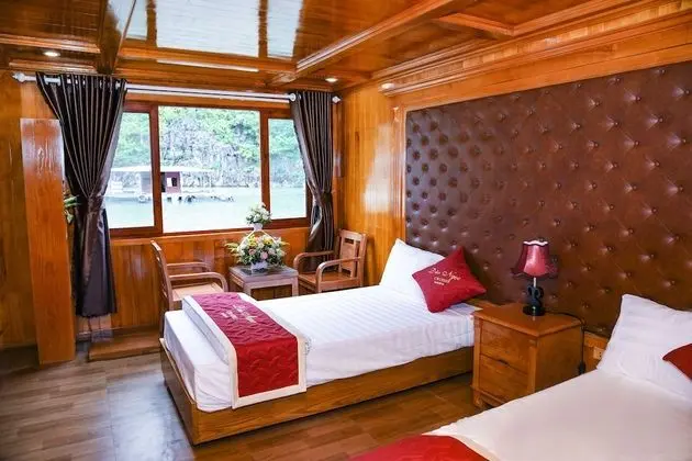 Cat Ba Sisters Cruise - Öne Çıkan Resim
