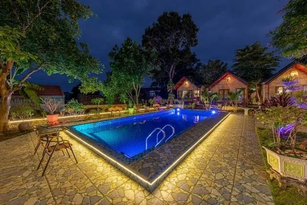Cat Ba Spring Garden Homestay - Havuz