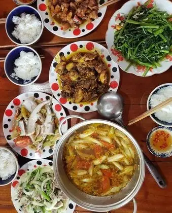 Cat Tien Farmer Lodge - Yerinde Yemek