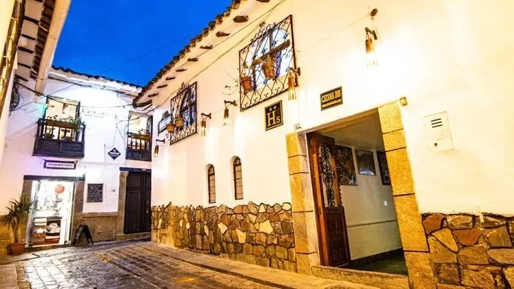Catama Inn Hotel