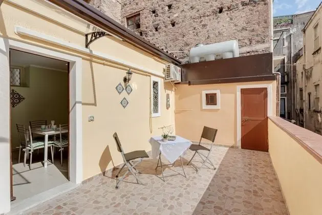Catania Central Apartment with Terrace