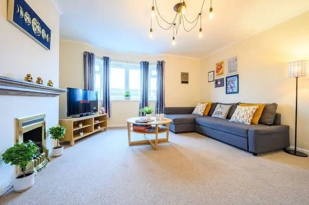 Cathays Heights by Tŷ SA