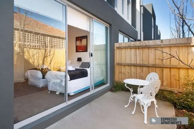 Caulfield Executive Apartment