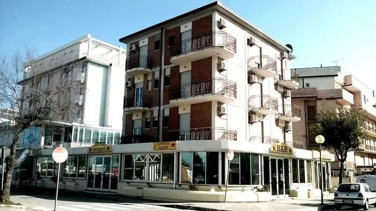 Hotel Cavallino - Dış Mekan