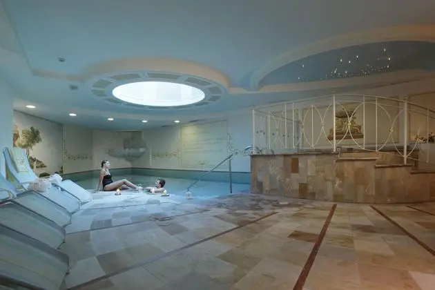 Cavallino Lovely Hotel - Havuz