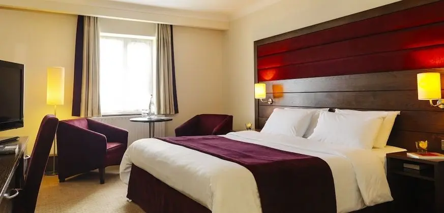 Cavan Crystal Hotel - Oda