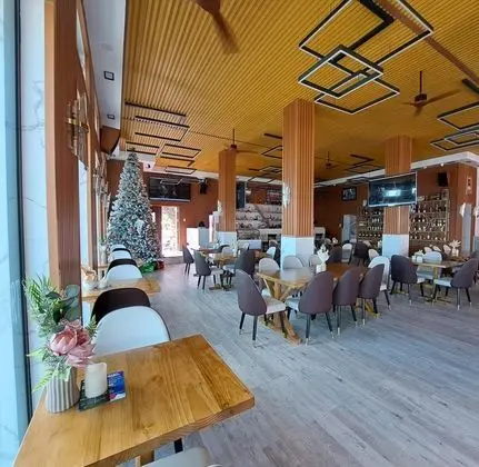 CAVE BEACH RESORT