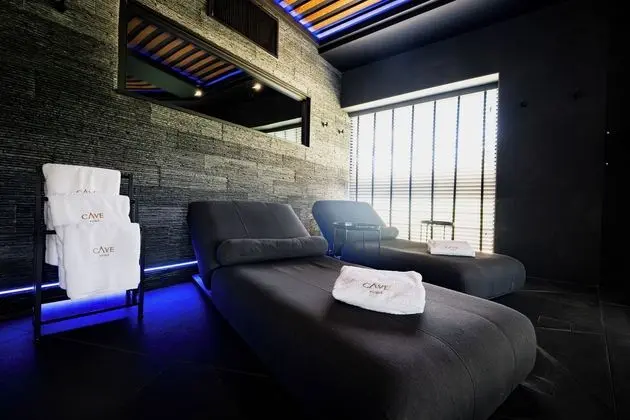 Cave Hotel & Golf Resort - Havuz