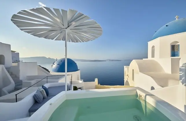Cave Suite Oia