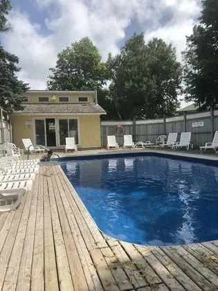 The Cavendish Motel - Havuz