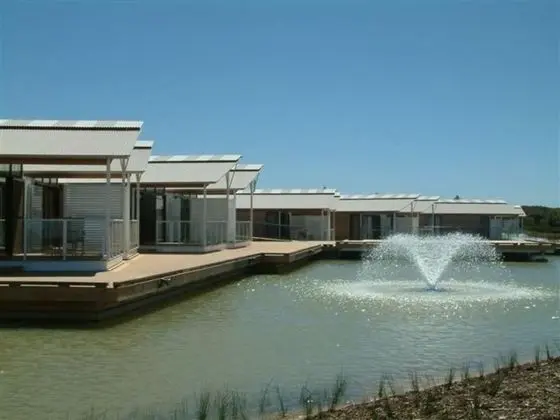 Caves Beachside Hotel