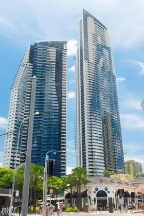 Cavill Avenue Luxury Private Apartments - Dış Mekan