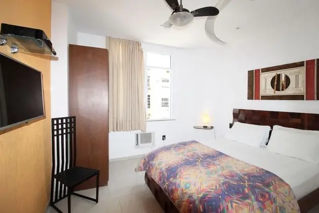 Cavirio F16 Copacabana Windows to the sea