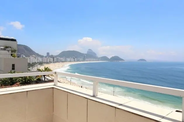 Cavirio F27 Penthouse With Private Pool in Copacabana