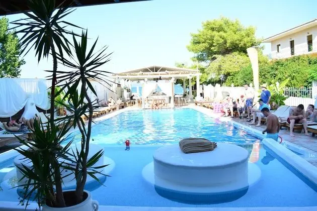 Cavo D'Oro Apartments - Havuz