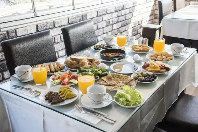 Cebeci Grand Otel - Yerinde Yemek