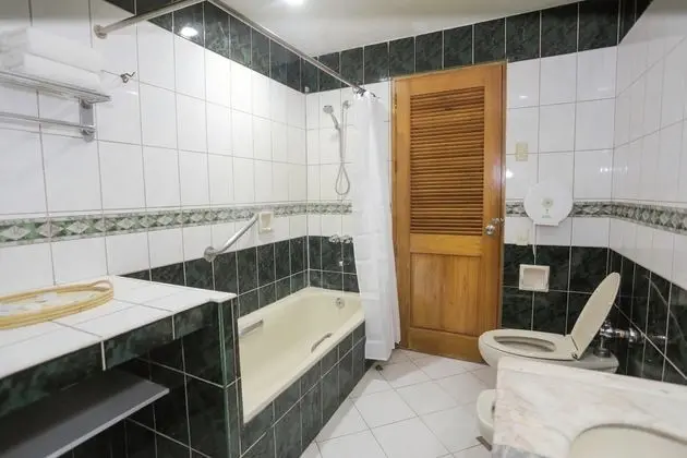 Cebu Holiday Plaza Hotel - Banyo Özellikleri