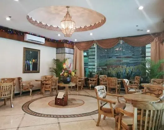 Cebu Holiday Plaza Hotel - Misafir Tesisleri ve Hizmetleri