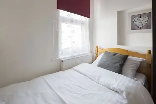 Cecil House by Kasar Stays - Oda
