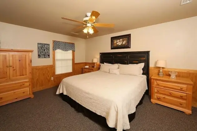 Cedar Falls 8 - Three Bedroom Chalet - Oda