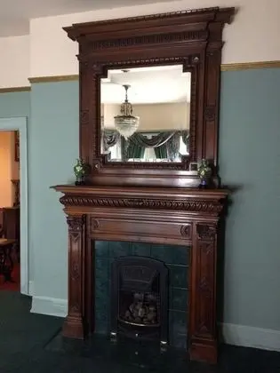 Cedar Gables Inn