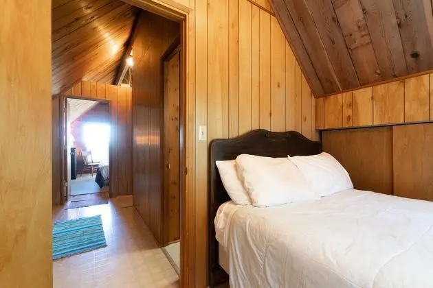 The Cedar House - Oda