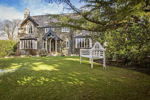 Cedar Manor - Dış Mekan