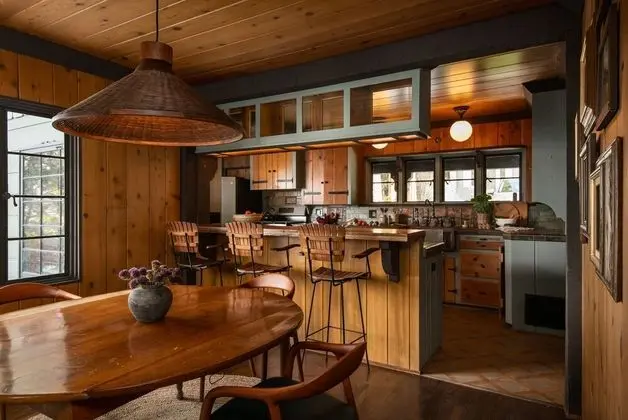 Cedar Pointe by Avantstay Gorgeous Home w/ Lake Views & Multiple Living Spaces - İç Mekan