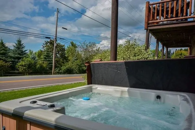 Cedar Shores Villa 12 - Spa