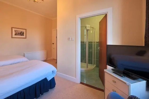 Cedars Guest House - Oda