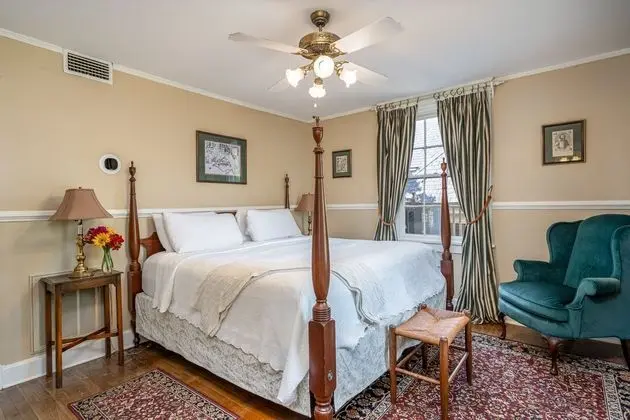 Cedars of Williamsburg Bed & Breakfast