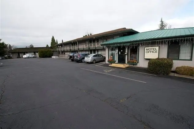 Cedarwood Inn of Ashland