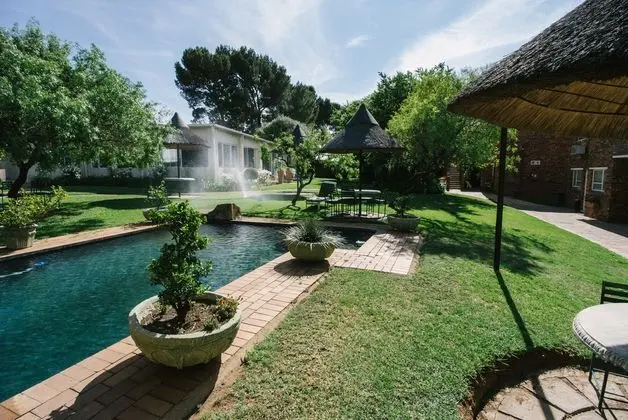CEDARWOODS OF SANDTON HOTEL