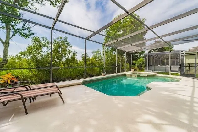 Cedrics West Haven Vacation Home - Havuz