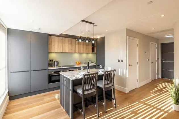 Celador Apartments - Bond House - Mutfak