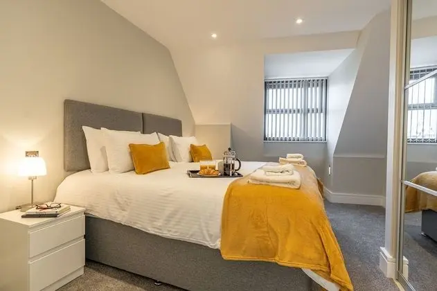 Celador Apartments - Bond House - Oda
