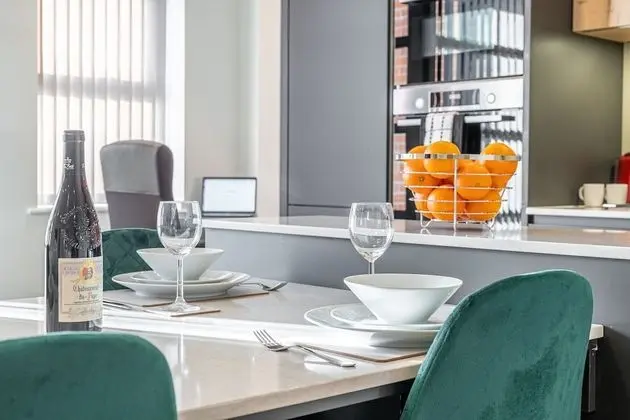 Celador Apartments - Bond House - Oda Düzeni