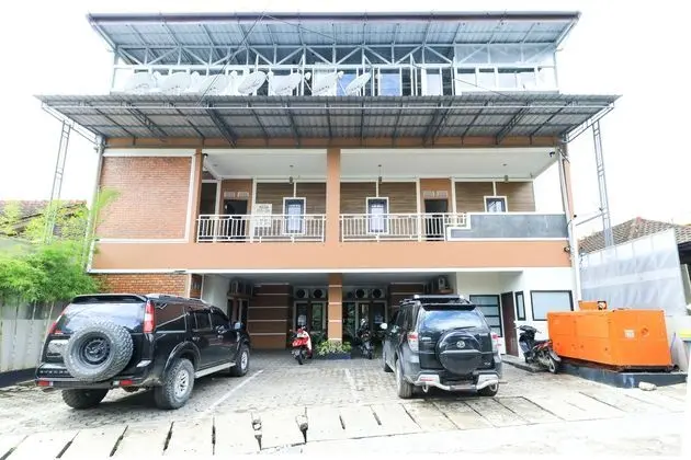 Hotel Celia - Dış Mekan