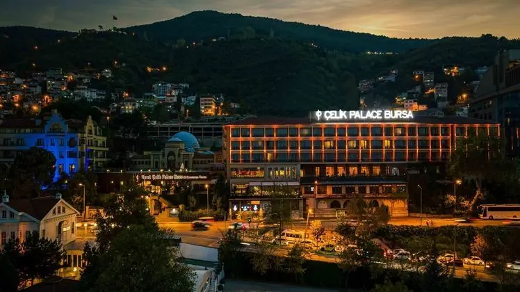 Çelik Palace Hotel Convention Center & Thermal SPA - 11