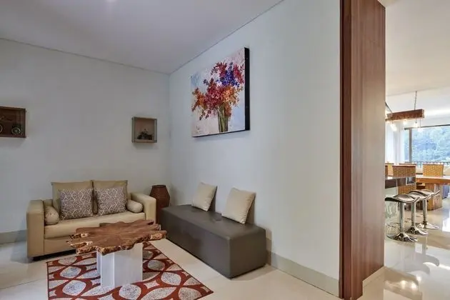 Cempaka 3 Villa 6 Bedrooms with a Private Pool - Lobi