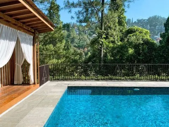 Cempaka 4 Villa 6 Bedrooms with a Private Pool - Havuz