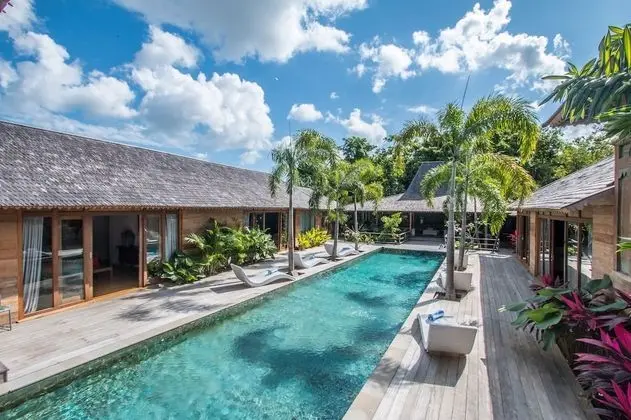 Cendana Villas-9Bedroom Private Pool