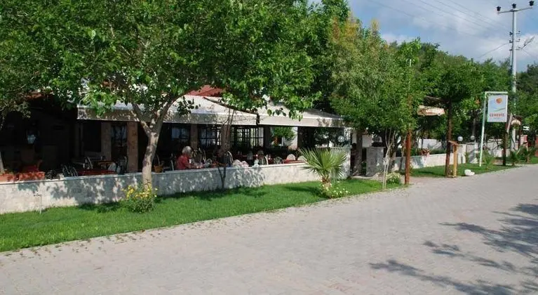 Ceneviz Hotel - Bar
