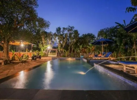 Ceningan Inn