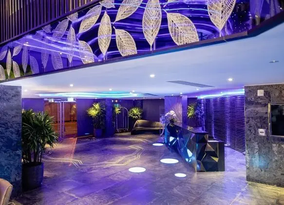 Centara Azure Hotel Pattaya - Lobi